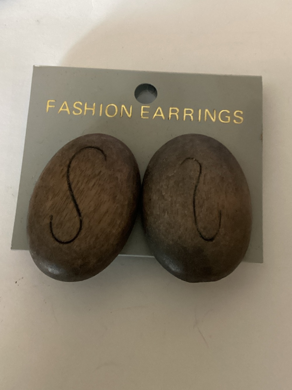 Wooden‎ Oval Fashion clip on Earrings - Brown
